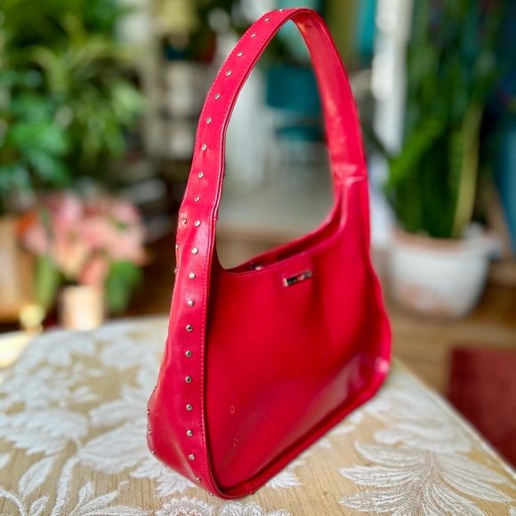 Vintage guess bag, purse, metal studs, magnetic snap, avocado green interior - Picture 2 of 4